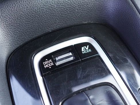 Certified 2024 Toyota Corolla SE image 28