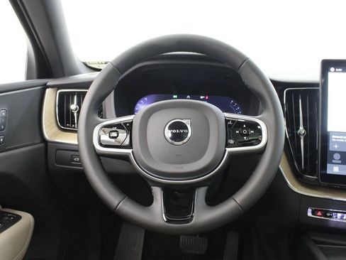 New 2026 Volvo XC60 B5 Plus w/ Protection Package Premier AWD/4WD image 24