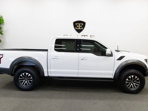 Used 2019 Ford F150 Raptor w/ Equipment Group 802A Luxury AWD/4WD image 10