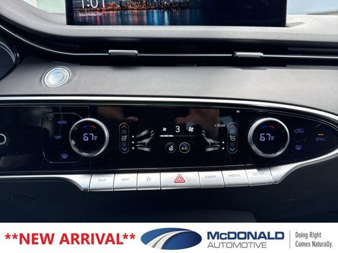 Used 2023 Genesis GV70 2.5T w/ Advanced Package AWD/4WD image 6
