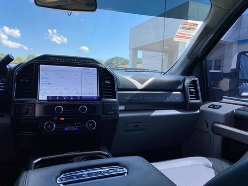 Used 2022 Ford F250 Limited image 28