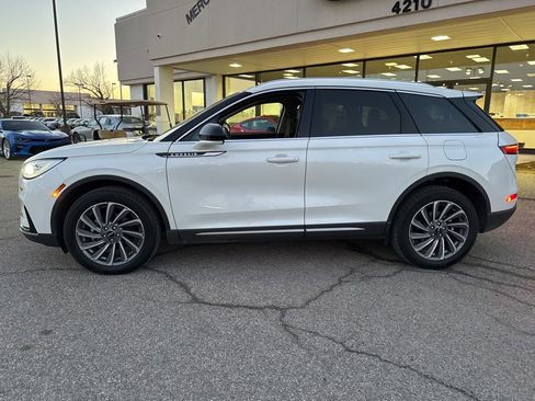 Used 2023 Lincoln Corsair Reserve image 6