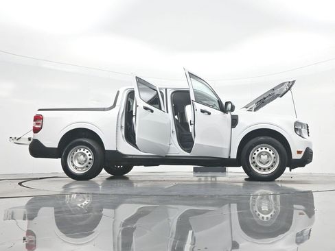 Used 2025 Ford Maverick XL w/ Equipment Group 102A AWD/4WD image 37