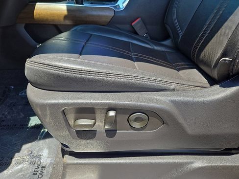 Used 2022 Chevrolet Silverado 1500 High Country w/ Technology Package RWD image 23
