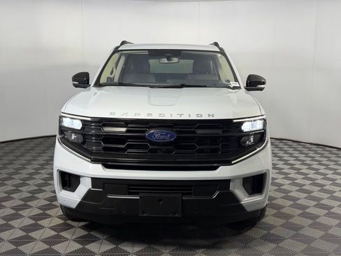 Used 2025 Ford Expedition Max Active AWD/4WD image 10