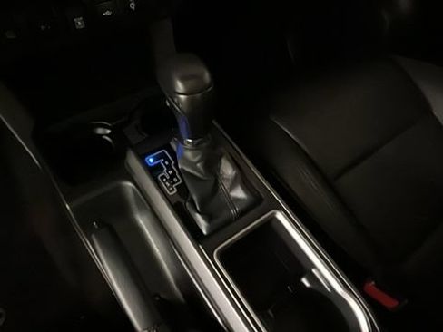 Used 2021 Toyota Tacoma TRD Sport w/ TRD Premium Sport Package AWD/4WD image 21