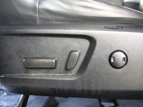 Used 2019 Toyota Tundra Limited RWD image 25