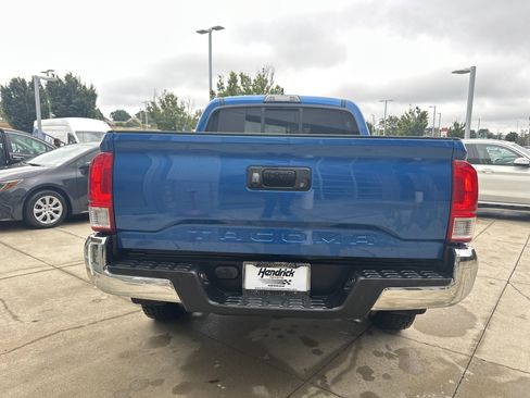Used 2016 Toyota Tacoma SR5 RWD image 8