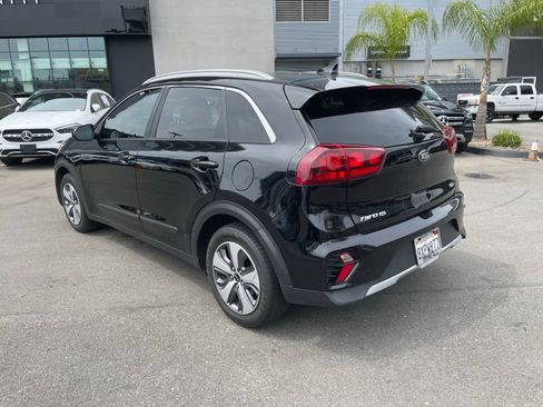 Used 2021 Kia Niro LX image 4