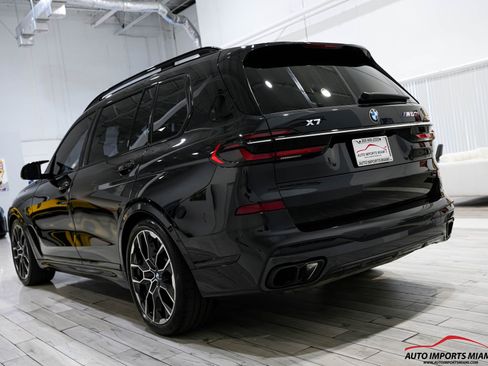 Used 2023 BMW X7 M60i w/ Executive Package image 17