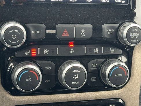 Certified 2020 RAM 2500 Laramie image 23