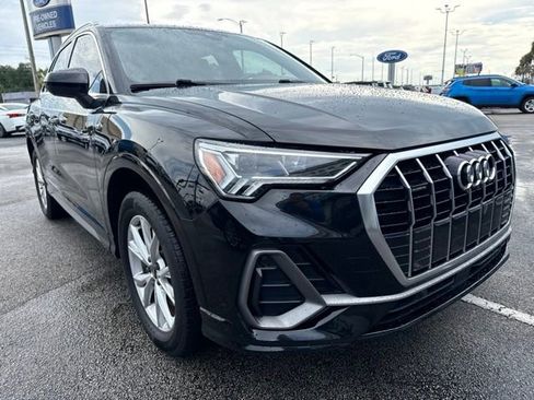 Used 2022 Audi Q3 2.0T Premium Plus w/ Premium Plus Package AWD/4WD image 3