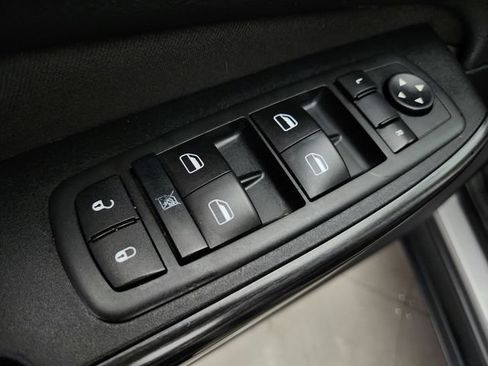 Used 2015 Jeep Cherokee Sport w/ Trailer Tow Group FWD image 17