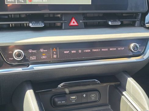 Certified 2024 Kia Sportage X-Line AWD/4WD image 32