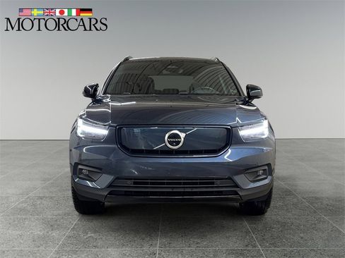 Certified 2022 Volvo XC40 P8 Recharge Plus image 8