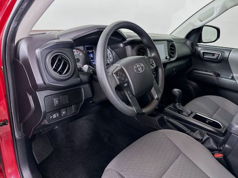 Used 2022 Toyota Tacoma SR image 9