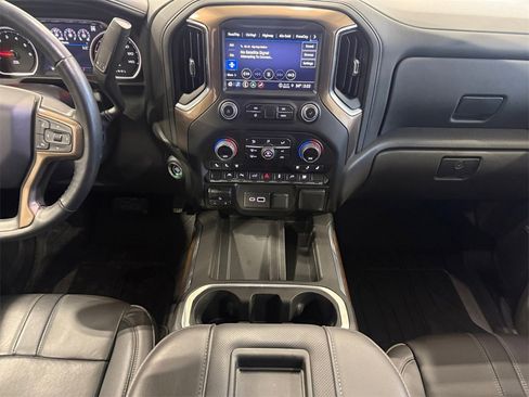 Used 2022 Chevrolet Silverado 1500 High Country image 15