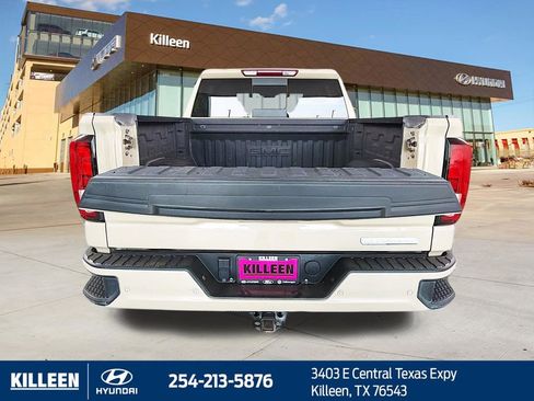Used 2022 GMC Sierra 1500 Elevation w/ Elevation Premium Package AWD/4WD image 27