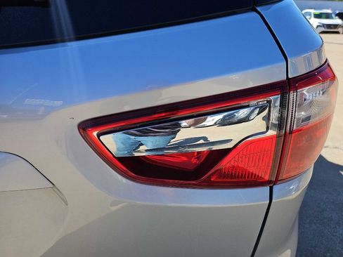 Used 2021 Ford EcoSport SE w/ SE Convenience Package image 38