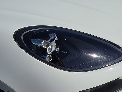 Used 2020 Porsche Macan image 31