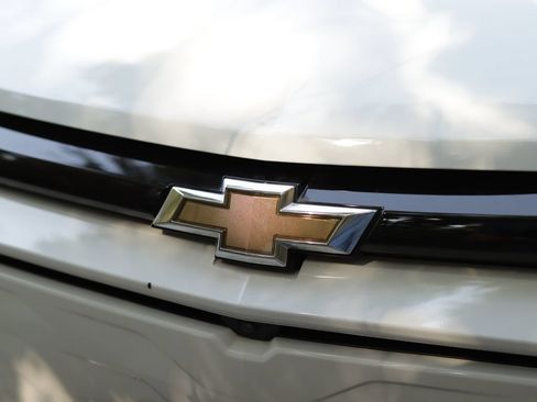 Used 2024 Chevrolet Blazer EV LT AWD/4WD image 35