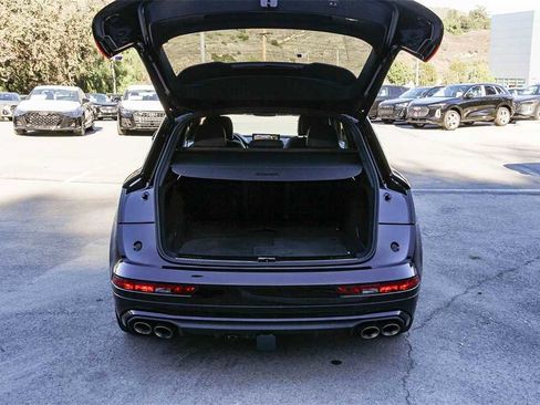 Used 2024 Audi SQ5 Prestige w/ Prestige Package image 26