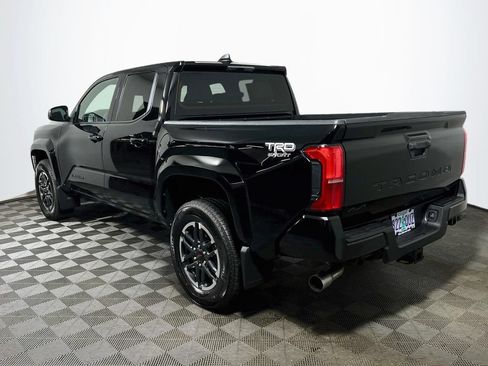 Certified 2025 Toyota Tacoma TRD Sport AWD/4WD image 5