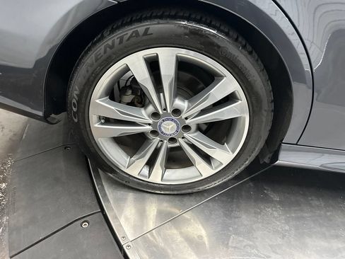 Used 2014 Mercedes-Benz E 350 4MATIC Sedan image 9