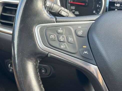 Used 2018 Chevrolet Equinox Premier FWD image 27