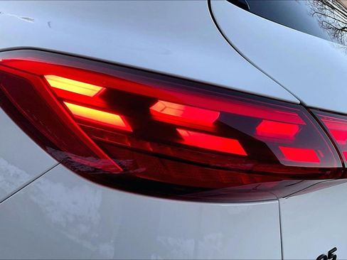 Used 2025 Audi Q5 Premium Plus w/ Premium Plus image 23