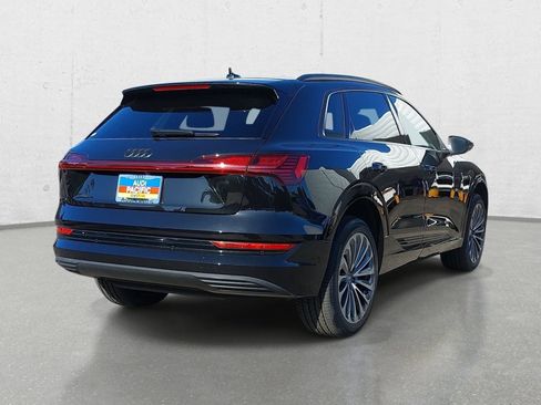 Used 2019 Audi e-tron Prestige AWD/4WD image 5