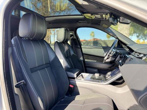 Used 2020 Land Rover Range Rover Velar R-Dynamic S image 6