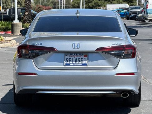 Used 2025 Honda Civic Sport image 4