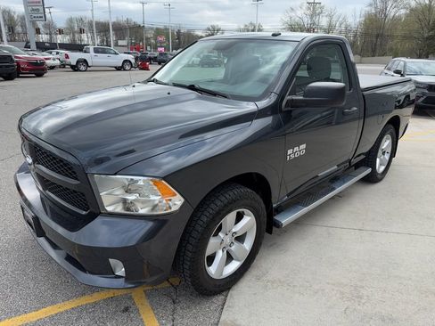 Used 2015 RAM 1500 Express AWD/4WD image 11