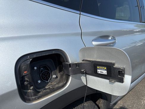 Certified 2023 Hyundai Santa Fe Limited image 12