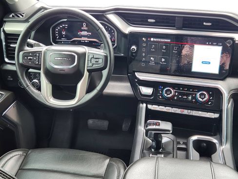 Used 2024 GMC Sierra 1500 Denali RWD image 30
