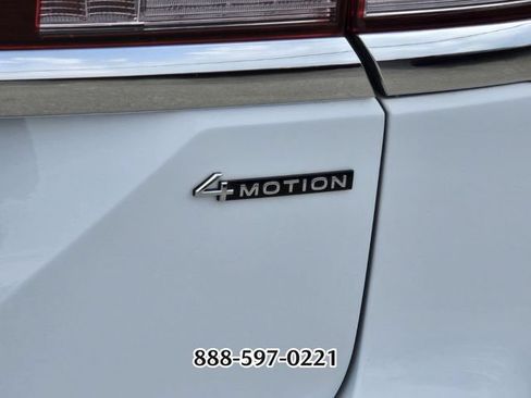 Certified 2024 Volkswagen Atlas SE AWD/4WD image 15