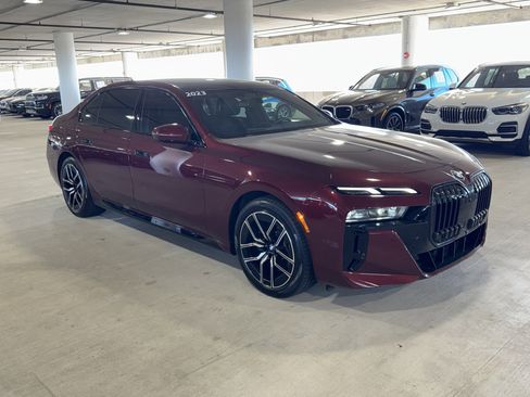 Used 2023 BMW 740i 740i image 1