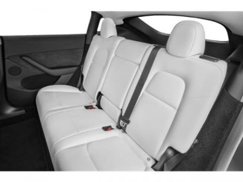 Used 2024 Tesla Model Y 2WD image 13