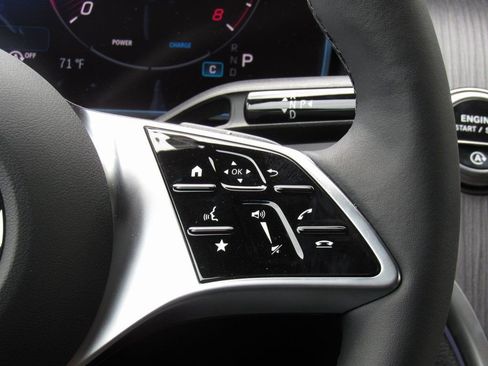 New 2025 Mercedes-Benz GLC 300 4MATIC image 28