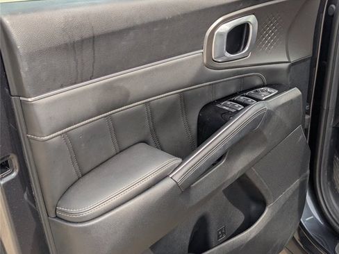 Used 2023 Kia Sorento SX FWD image 36