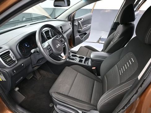 Used 2018 Kia Sportage LX image 21