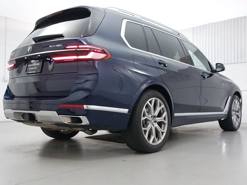 Used 2025 BMW X7 xDrive40i AWD/4WD image 7