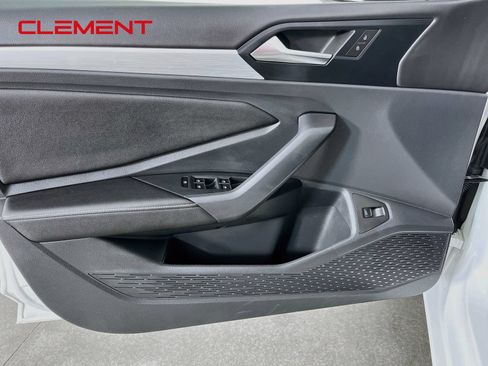 Used 2025 Volkswagen Jetta Sport FWD image 25