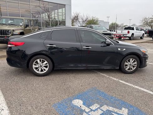 Used 2018 Kia Optima LX FWD image 32
