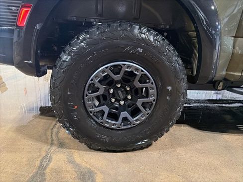 Used 2025 Ford F150 Raptor w/ Equipment Group 803A Raptor R image 4