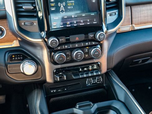 Used 2019 RAM 1500 Laramie Longhorn image 26