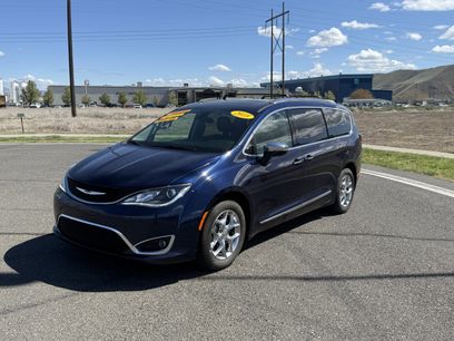 Used 2018 Chrysler Pacifica Limited