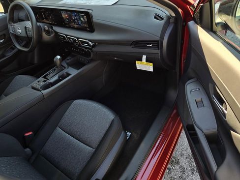 New 2026 Nissan Sentra SV w/ Floor Mat Package FWD image 7