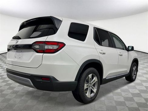 New 2025 Honda Pilot EX-L image 6